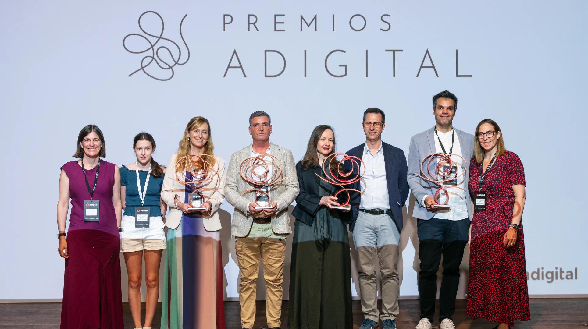 Power To Code, Monei, Prodigioso Volcán y Quilimanjaro, ganadores de los premios Adigital 2026